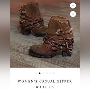 Boots size 8.5